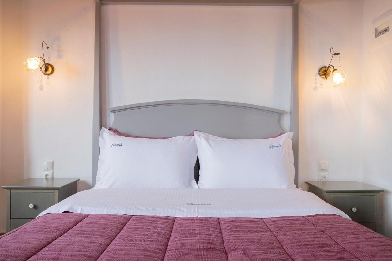 Guesthouse Ourania パライオス・パンテレイモン エクステリア 写真