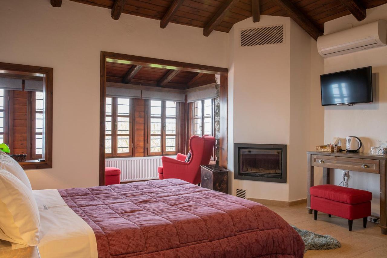 Guesthouse Ourania パライオス・パンテレイモン エクステリア 写真