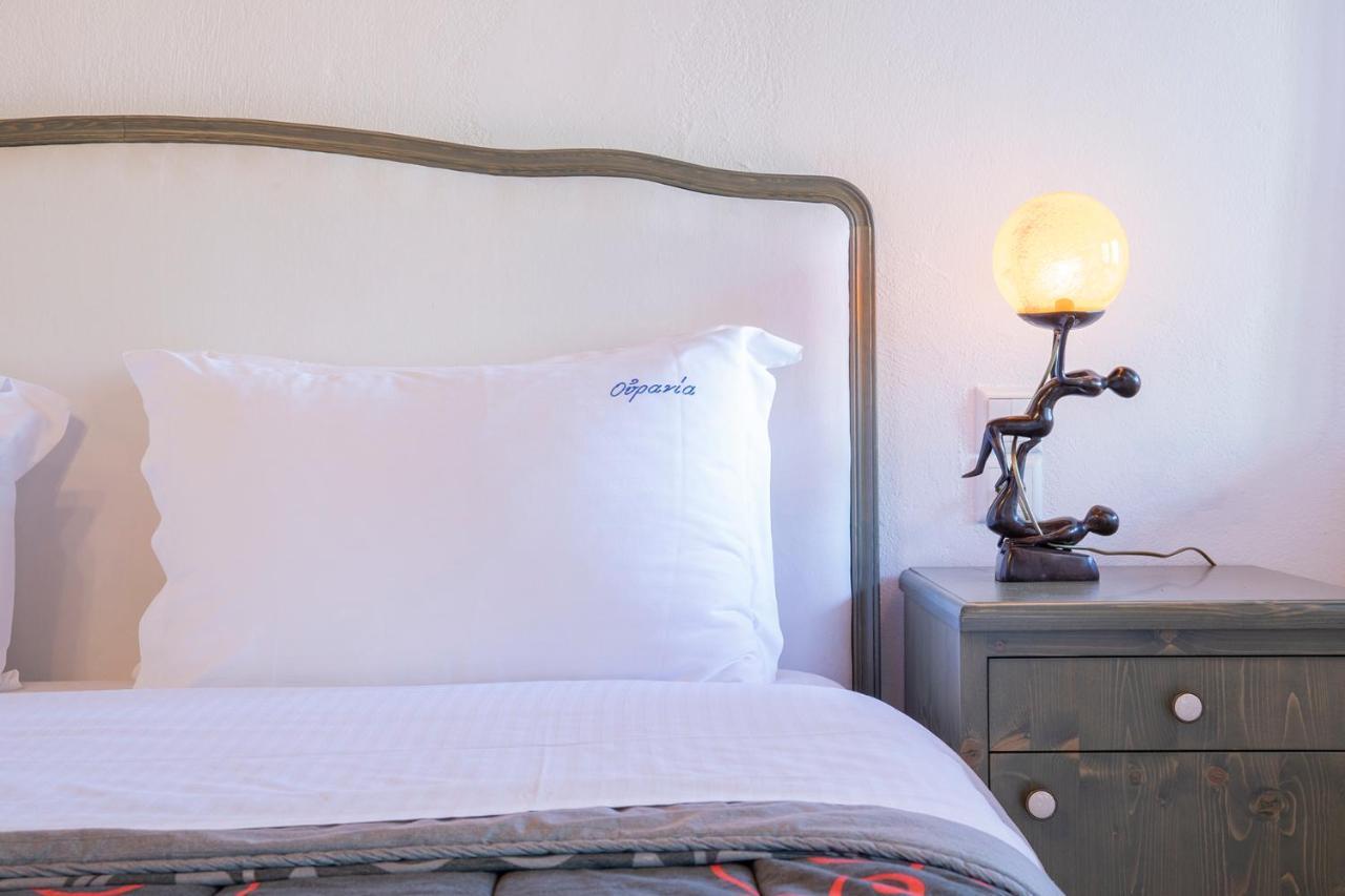 Guesthouse Ourania パライオス・パンテレイモン エクステリア 写真