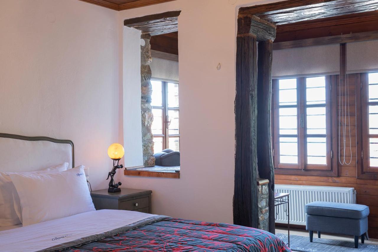 Guesthouse Ourania パライオス・パンテレイモン エクステリア 写真