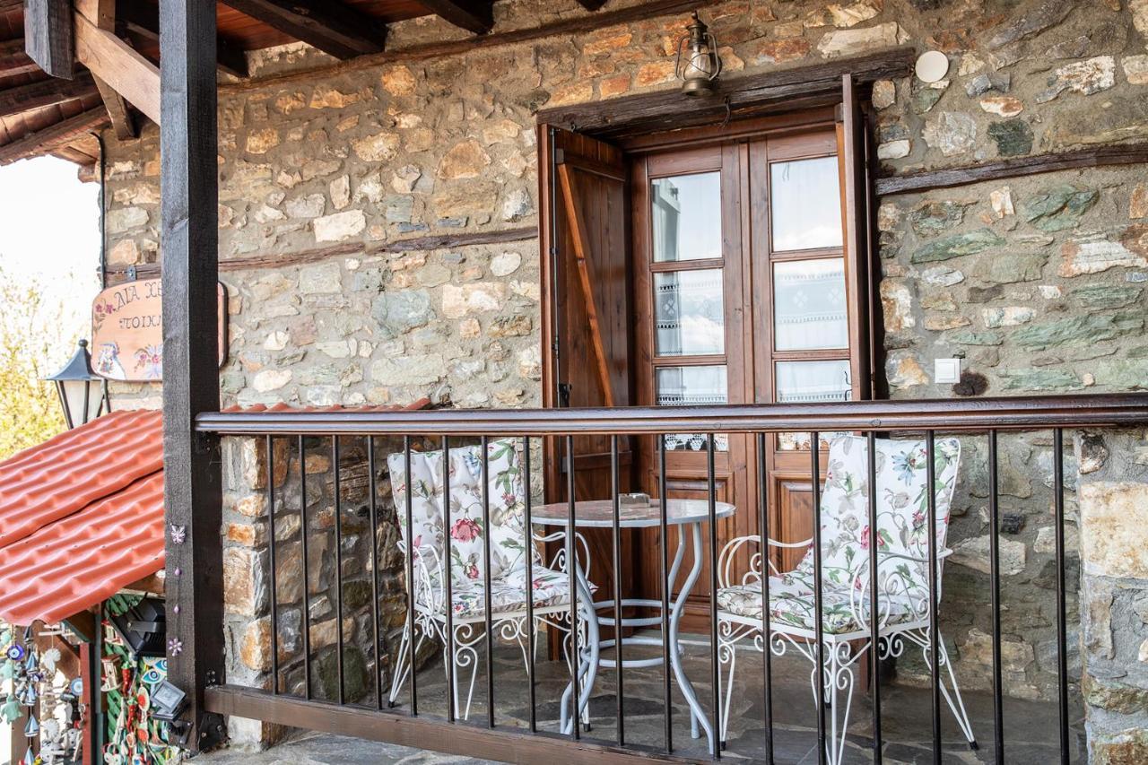 Guesthouse Ourania パライオス・パンテレイモン エクステリア 写真